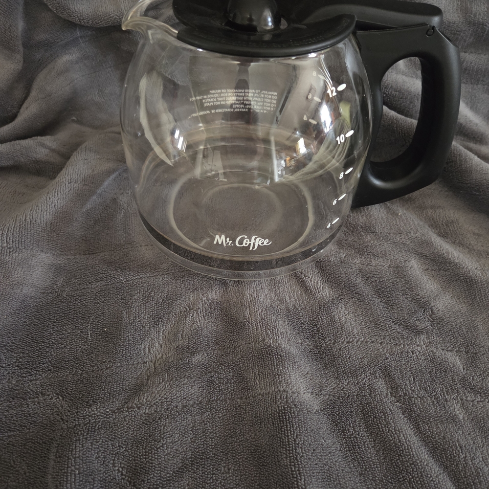 Mr. Coffee Glass Carafe with Black Handle